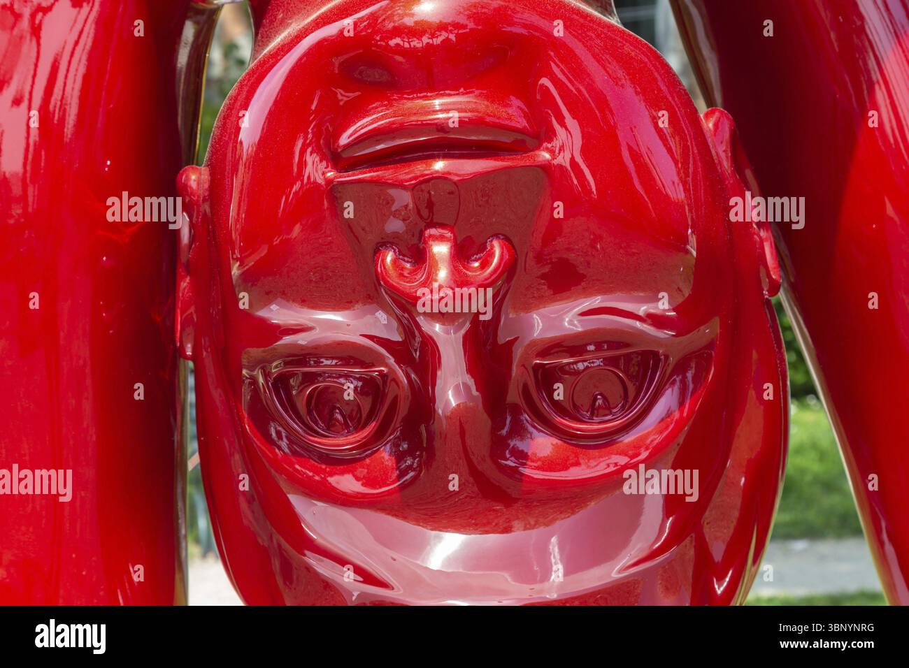 Venise Italie - 25 mai 2019 : Biennale Arte 2019 sculpture Nena par Idan Zareski à Giardini della Marinaressa, Venetie, Italie Banque D'Images