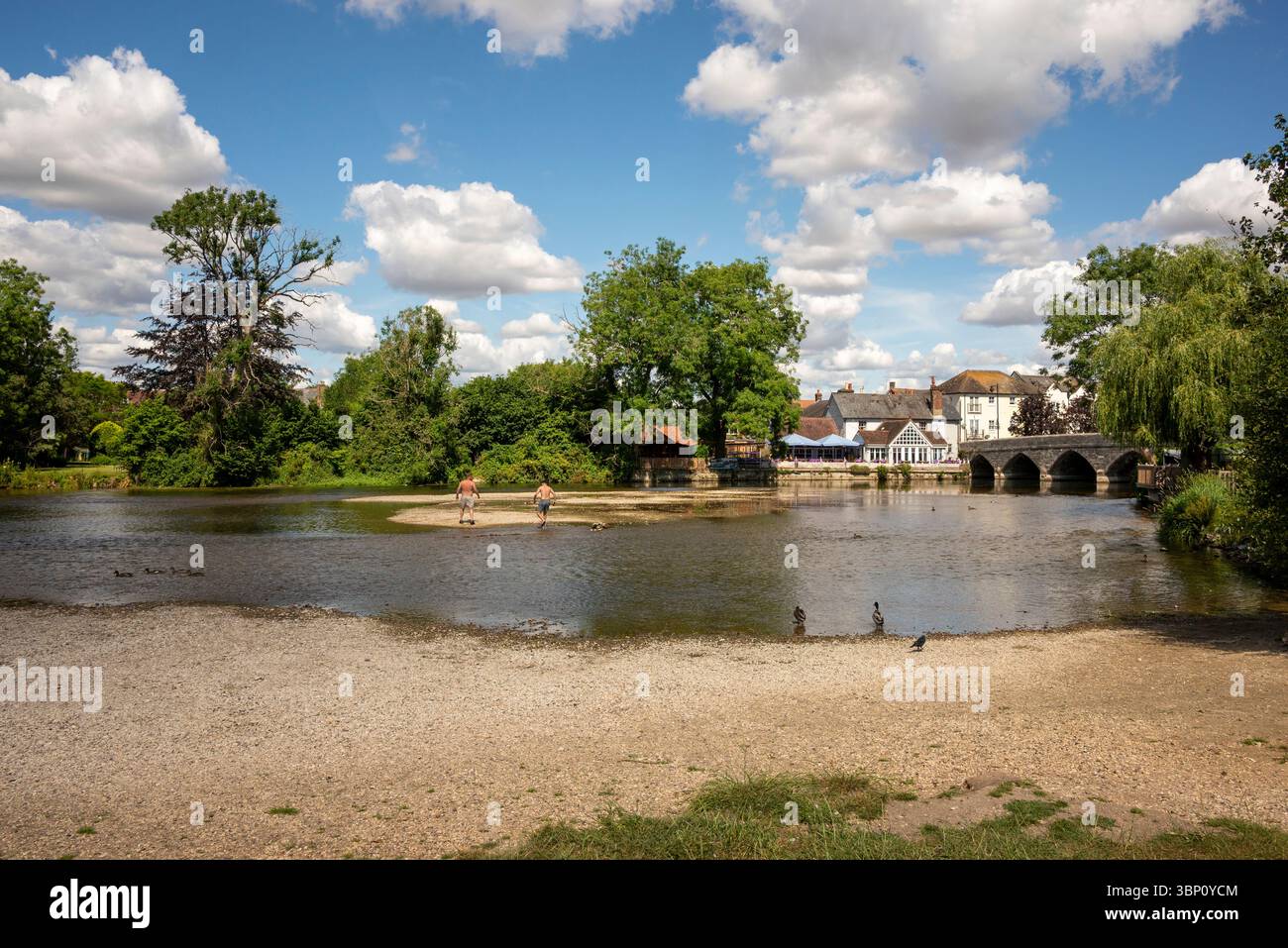Fordingbridge, Hampshire, été sec, 2025. Banque D'Images