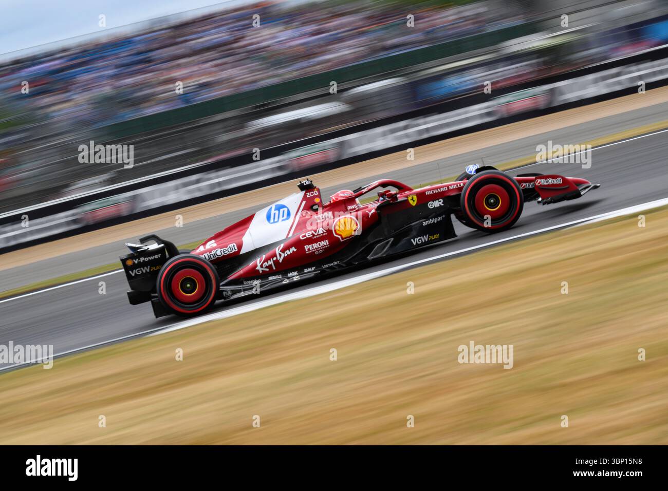 TOWCESTER, ROYAUME-UNI. 05 juillet : Charles Leclerc (Monaco) de la Scuderia Ferrari en troisième séance d'essais lors du Qatar Airways British Grand Prix 2025 au circuit de Silverstone le samedi 05 juillet 2025 à TOWCESTER, ANGLETERRE. Crédit : Taka G Wu/Alamy Live News Banque D'Images
