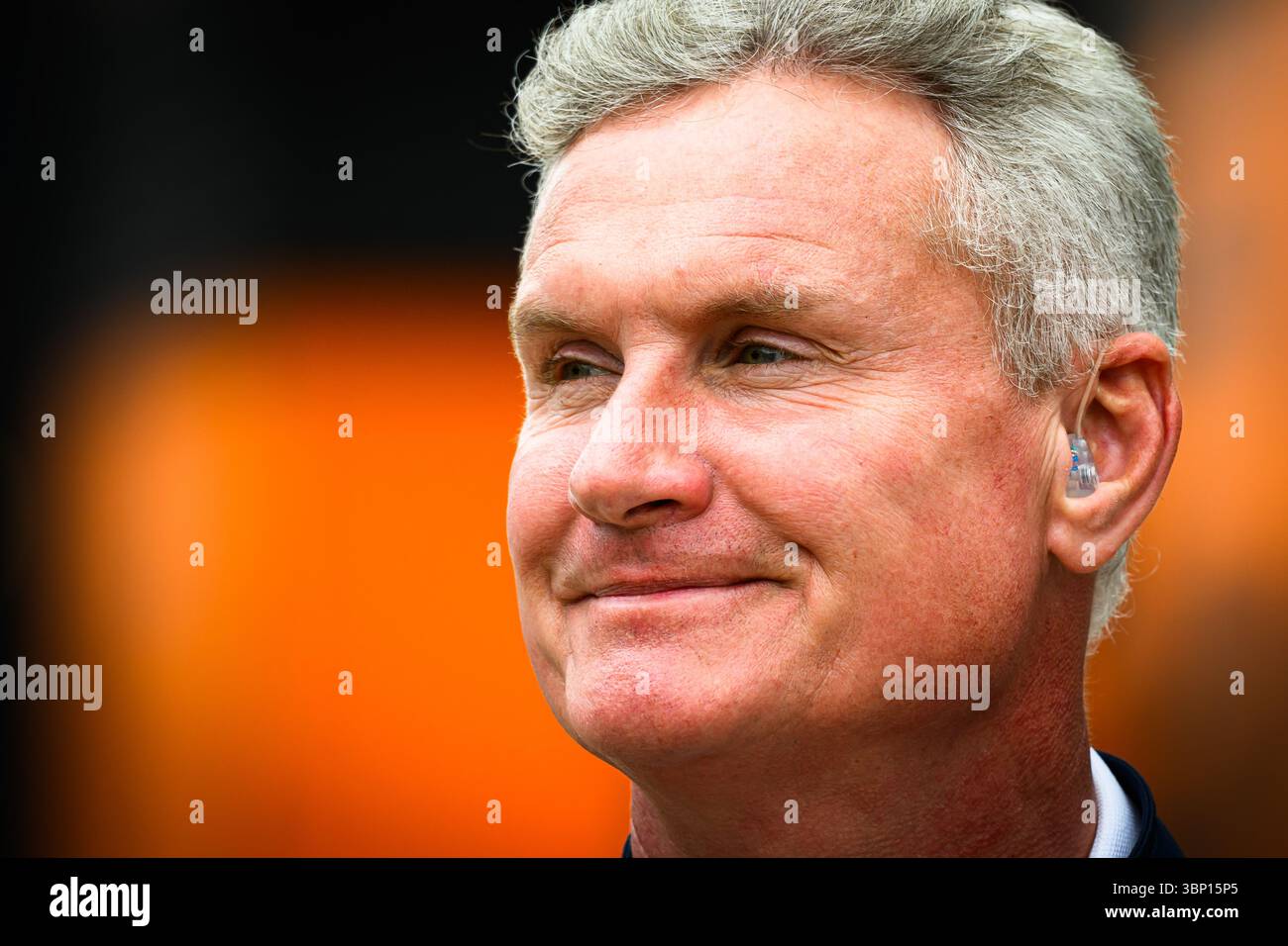 TOWCESTER, ROYAUME-UNI. 05 juillet : David Coulthard, ancien pilote British Racing, présente le film présenté sur Paddock en troisième séance d'essais lors du Qatar Airways British Grand Prix 2025 au circuit de Silverstone le samedi 05 juillet 2025 à TOWCESTER, ANGLETERRE. Crédit : Taka G Wu/Alamy Live News Banque D'Images