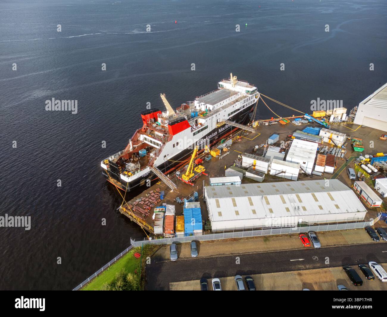 Le ferry Caledonian MacBrayne (CalMac) Glena Rosa est en construction au chantier naval Ferguson Marine à Port Glasgow. Banque D'Images