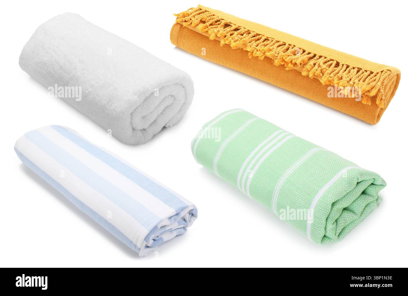 Différentes serviettes de plage sur fond blanc, ensemble Banque D'Images