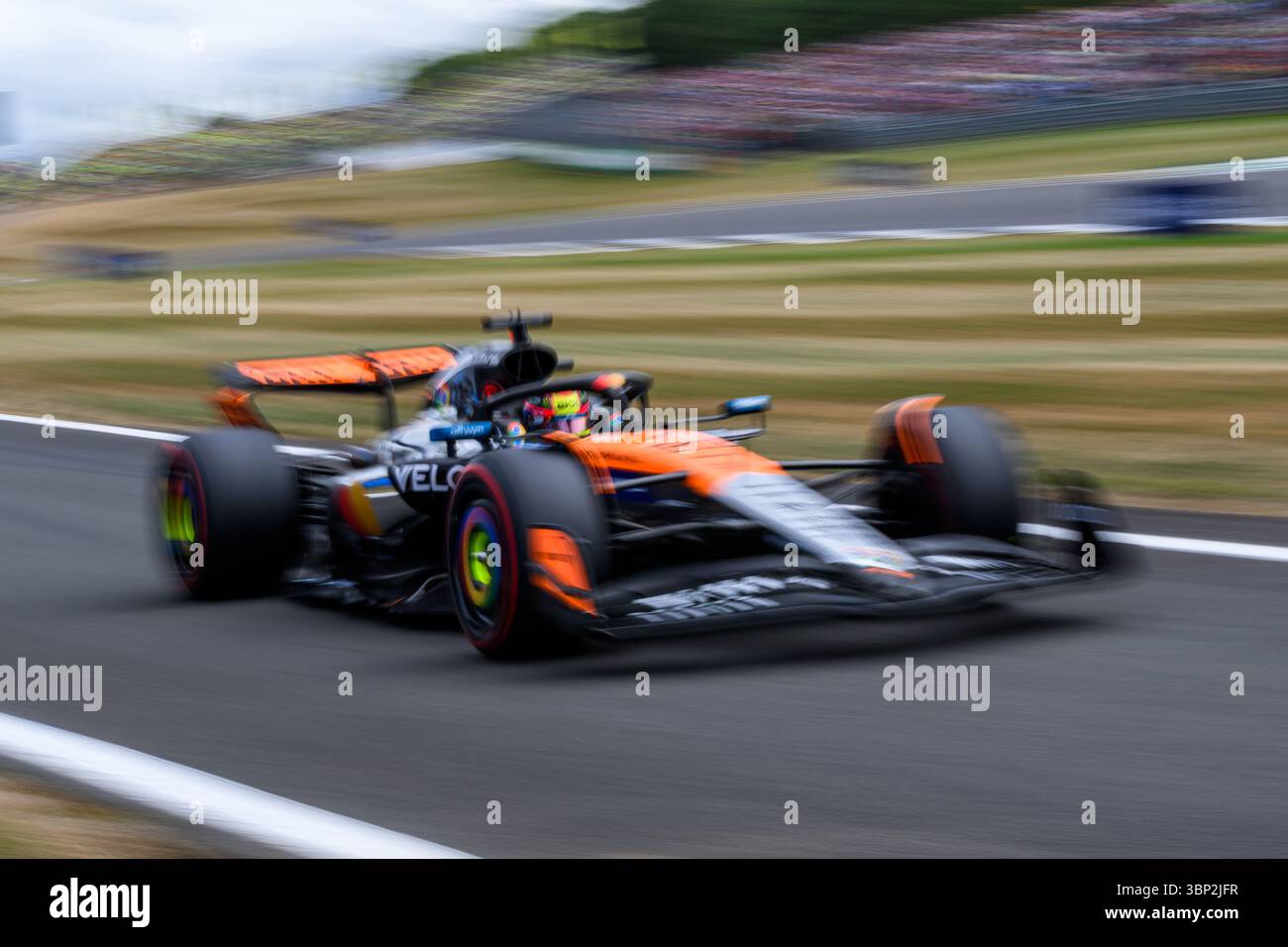 TOWCESTER, ROYAUME-UNI. 05 juillet : Oscar Piastri (Australie) de McLaren en session de qualification lors du Qatar Airways British Grand Prix 2025 au circuit de Silverstone le samedi 05 juillet 2025 à TOWCESTER, ANGLETERRE. Crédit : Taka G Wu/Alamy Live News Banque D'Images