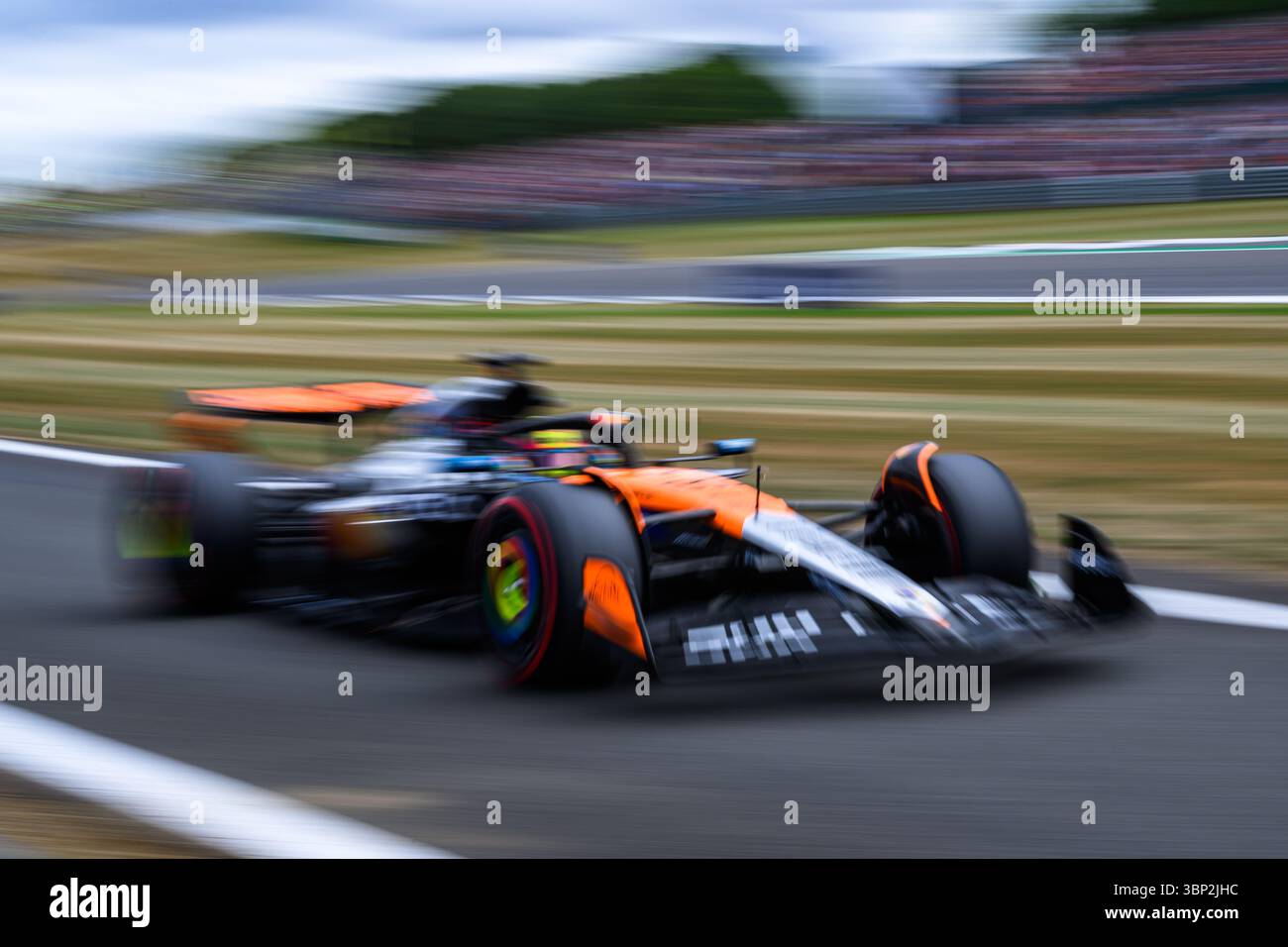 TOWCESTER, ROYAUME-UNI. 05 juillet : Oscar Piastri (Australie) de McLaren en session de qualification lors du Qatar Airways British Grand Prix 2025 au circuit de Silverstone le samedi 05 juillet 2025 à TOWCESTER, ANGLETERRE. Crédit : Taka G Wu/Alamy Live News Banque D'Images