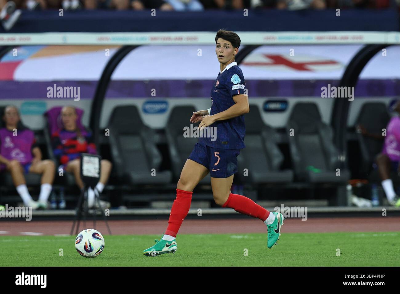 ELISA de Almeida (France féminine) lors du match du Championnat d'Europe femmes de l'UEFA entre France féminine 2-1 Angleterre féminine au Stadion Letzigrund le 5 juillet 2025 à Zurich, Suisse. Banque D'Images ELISA de Almeida (France féminine) lors du match du Championnat d'Europe femmes de l'UEFA entre France féminine 2-1 Angleterre féminine au Stadion Letzigrund le 5 juillet 2025 à Zurich, Suisse. Banque D'Images