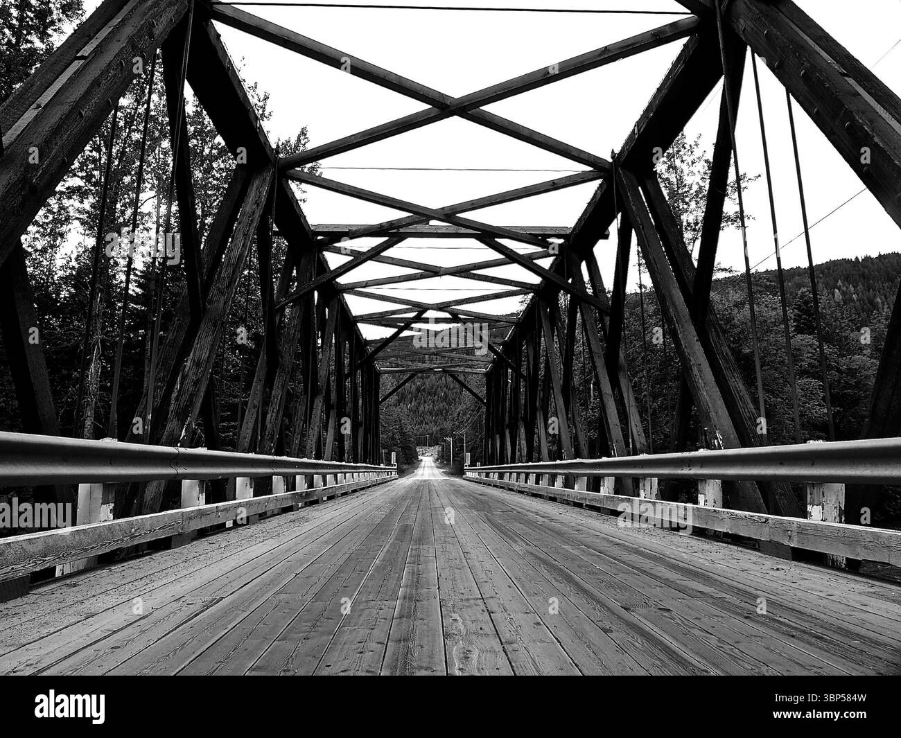 Kamloops (C.-B.) - 8 octobre 2007 : un pont à voie unique au-dessus du ruisseau Scotch dans la région du lac Shuswap, en C.-B. Banque D'Images