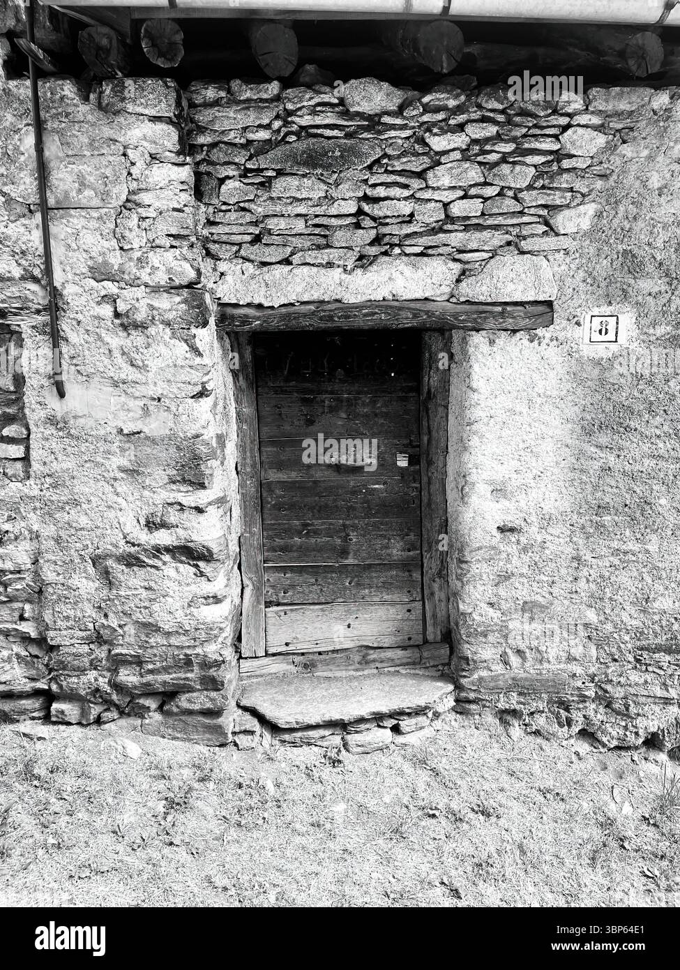Détails de maison de montagne traditionnelle, chalet alpin Banque D'Images