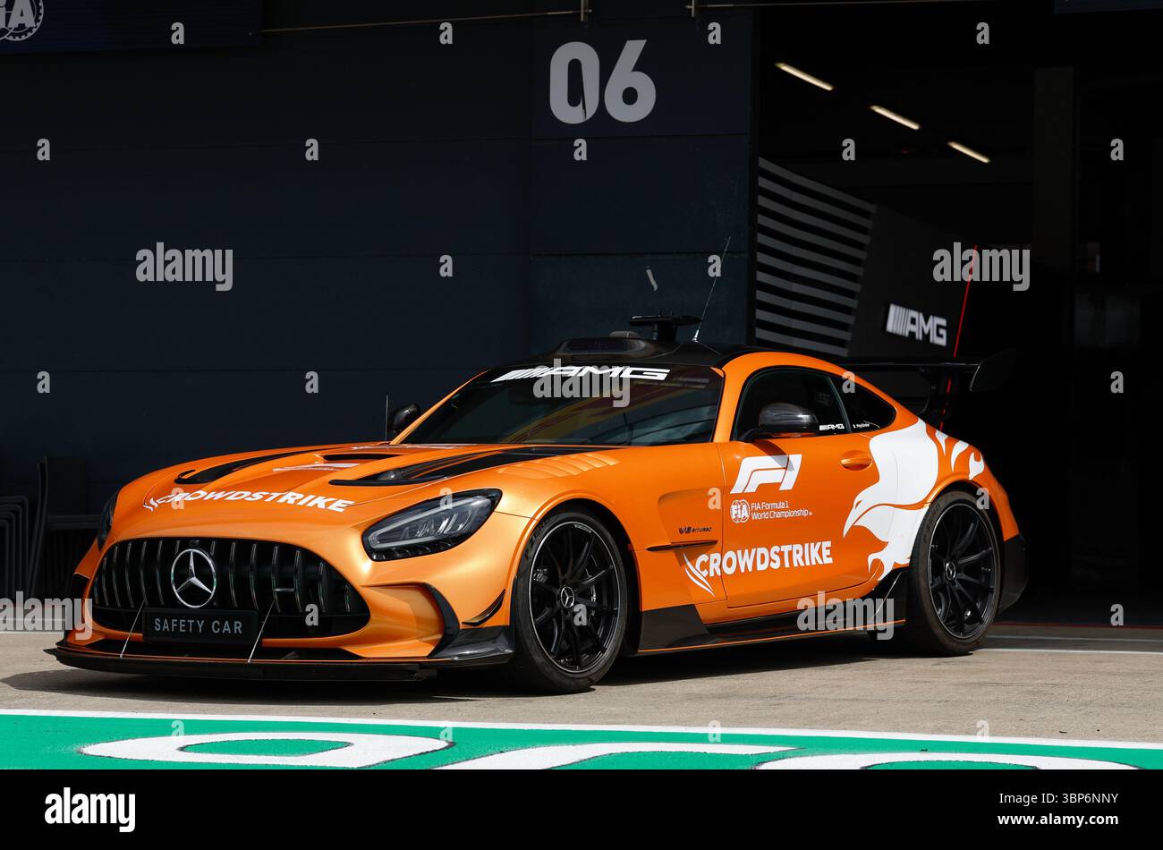 FIA Mercedes-AMG GT Black Series Safety car lors du Grand Prix de Grande-Bretagne de formule 1 Qatar Airways 2025, 12ème manche du Championnat du monde de formule 1 FIA 2025 du 4 au 6 juillet 2025 sur le circuit de Silverstone, à Silverstone, au Royaume-Uni Banque D'Images