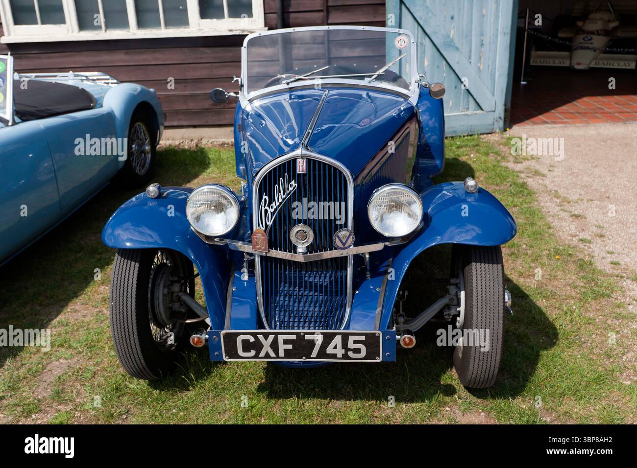 Vue de face d'une Fiat Ballila Spider Sport 1936, bleue, exposée au Brooklands Relivved Festival of Motorsport Weybridge Banque D'Images