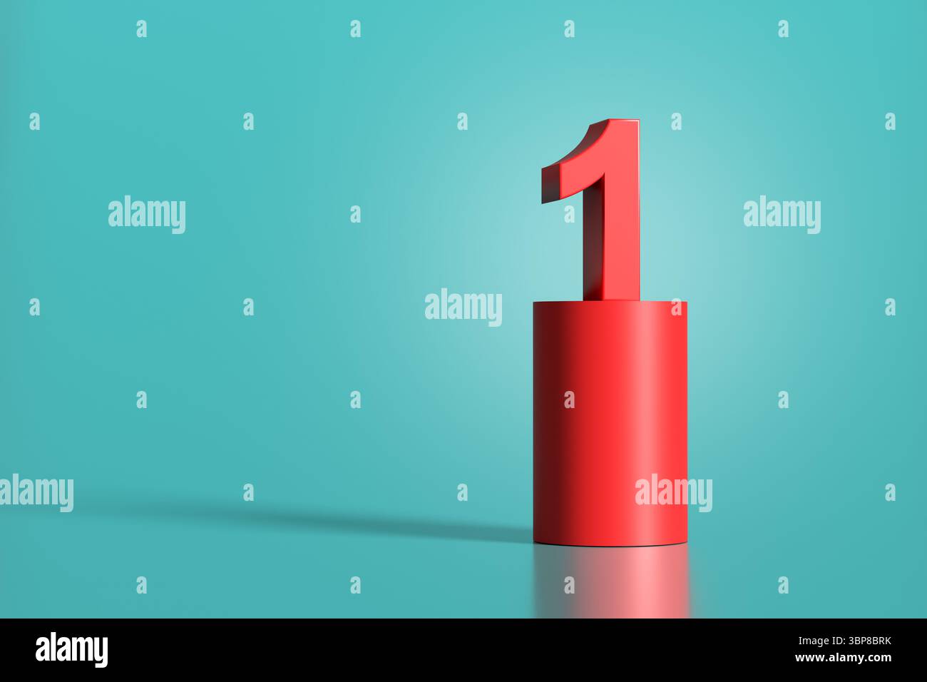 Rouge numéro un s'élevant sur un piédestal rouge sur fond turquoise représentant le succès, le leadership et la réussite Banque D'Images