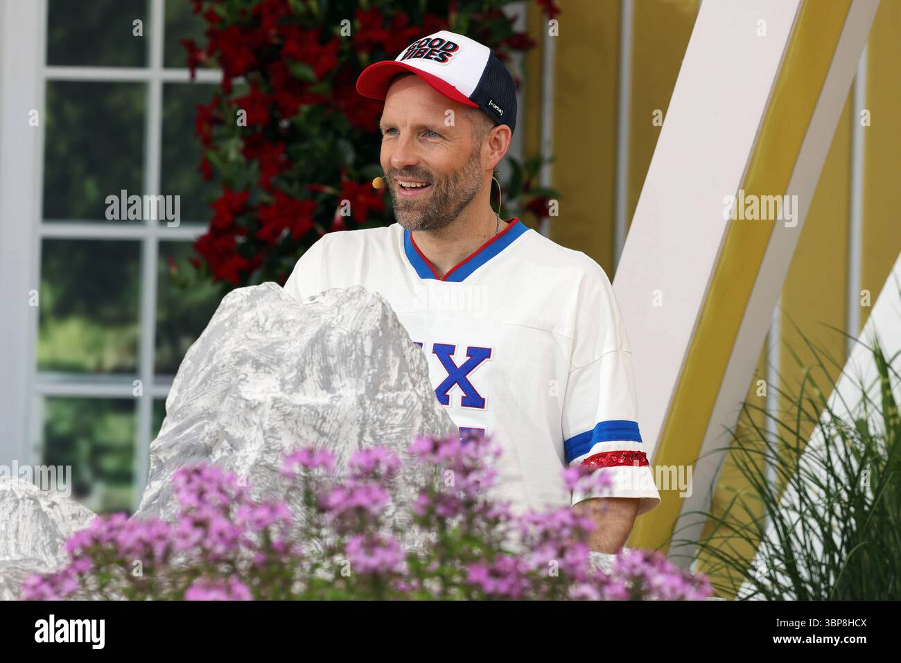 Immer Wieder sonntags, Folge 4 Voxxclub. ARD-Unterhaltungsshow Immer Wieder sonntags. TV-Aufzeichnung und Live-Übertragung vom 06.07.2025 aus dem Wasserpark Rulantica, Rust. Baden-Württemberg, Deutschland. *** Immer wieder sonntags, épisode 4 Voxxclub ARD Entertainment show Immer wieder sonntags enregistrement TV et diffusion en direct du 06 07 2025 depuis le parc aquatique Rulantica, Rust Baden Württemberg, Allemagne Banque D'Images