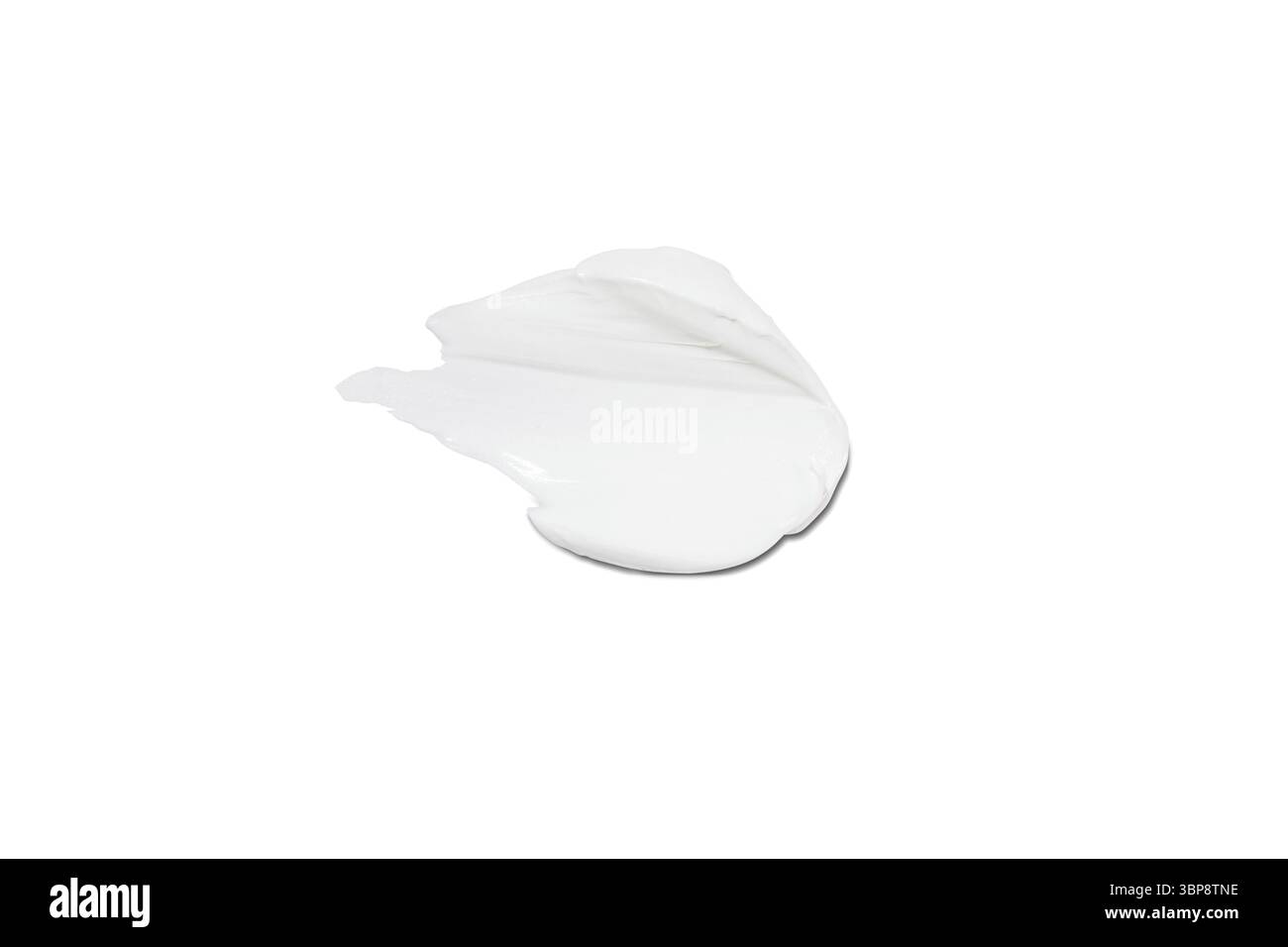 Crème liquide cosmétique smudge gouttes texture sur fond blanc. frottis cosmétiques texture crème. produit de soins de la peau coup plat, crème avec hyaluroni Banque D'Images