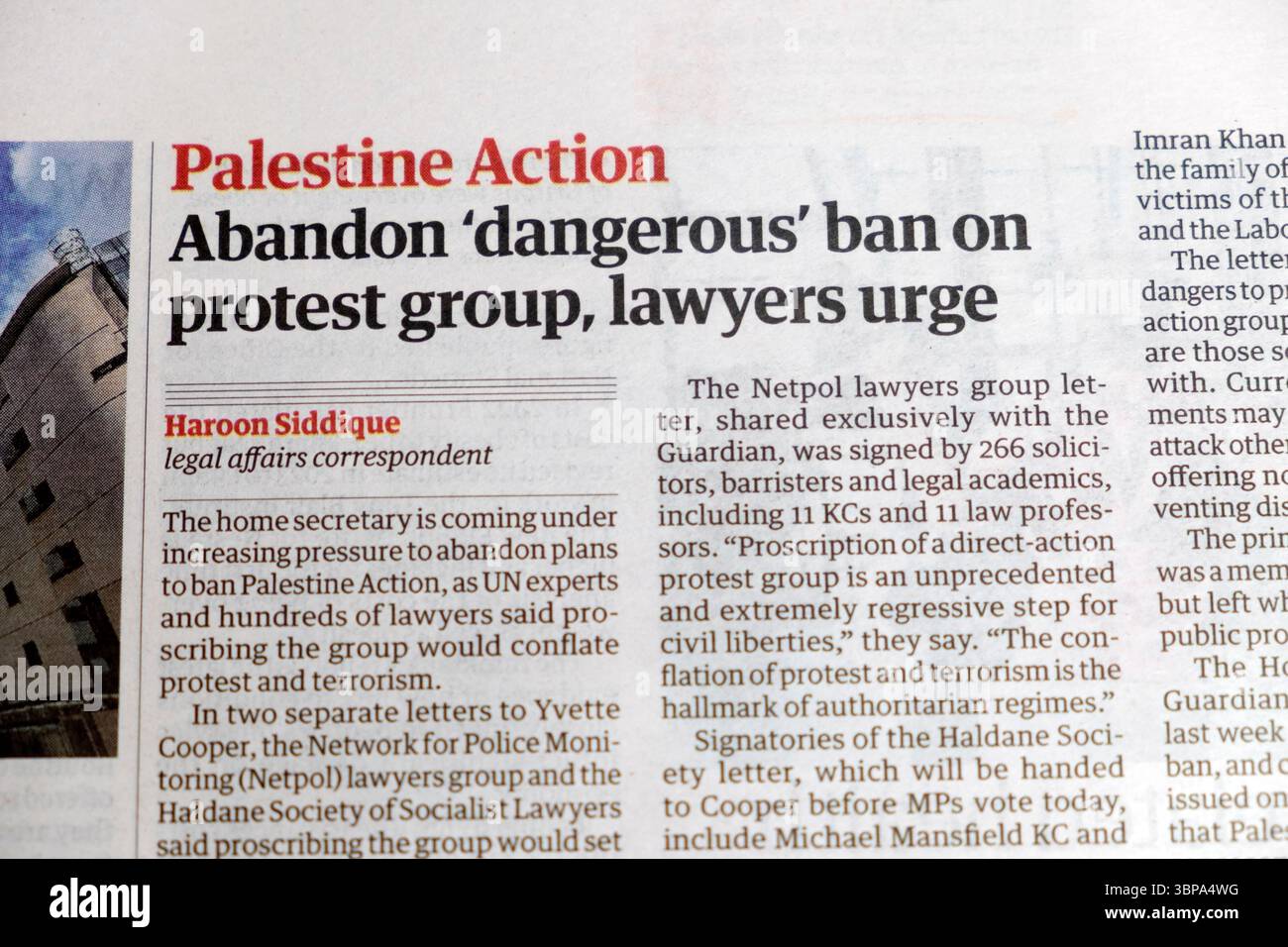 "Palestine action abandonner l'interdiction "dangereuse" du groupe de protestation, les avocats exhortent" le journal Guardian titre anti-libertés civiles article 2 juillet 2025 Royaume-Uni Banque D'Images "Palestine action abandonner l'interdiction "dangereuse" du groupe de protestation, les avocats exhortent" le journal Guardian titre anti-libertés civiles article 2 juillet 2025 Royaume-Uni Banque D'Images