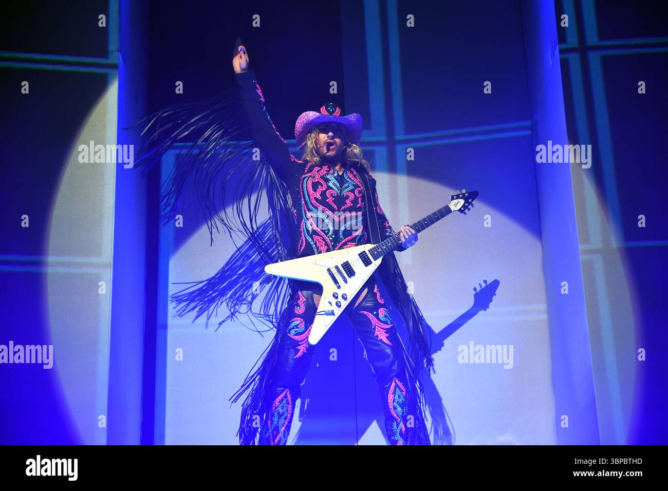 LONDRES, ANGLETERRE - AVRIL 30 : Bill Kaulitz de 'Tokio Hotel' se produisant à l'indigo, O2 Arena, Greenwich le 30 avril 2023 à Londres, Angleterre.Cap/Mar ©Mar/Capital Pictures Banque D'Images
