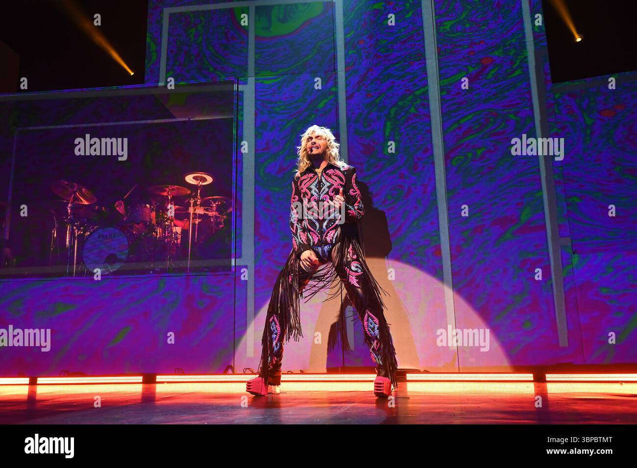 LONDRES, ANGLETERRE - AVRIL 30 : Bill Kaulitz de 'Tokio Hotel' se produisant à l'indigo, O2 Arena, Greenwich le 30 avril 2023 à Londres, Angleterre.Cap/Mar ©Mar/Capital Pictures Banque D'Images