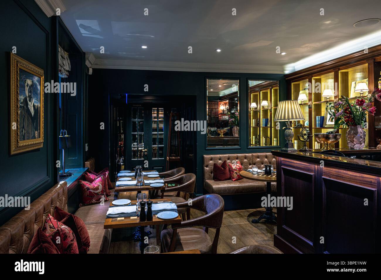 The dunhill Bar at Bourdon House London , Royaume-Uni Banque D'Images