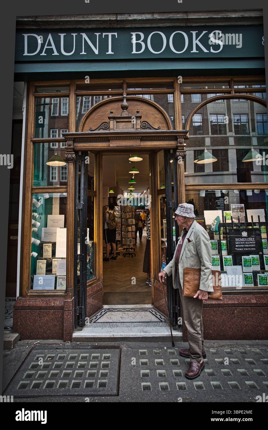 Extérieur de Daunt Books Marylebone , Londres Royaume-Uni Banque D'Images