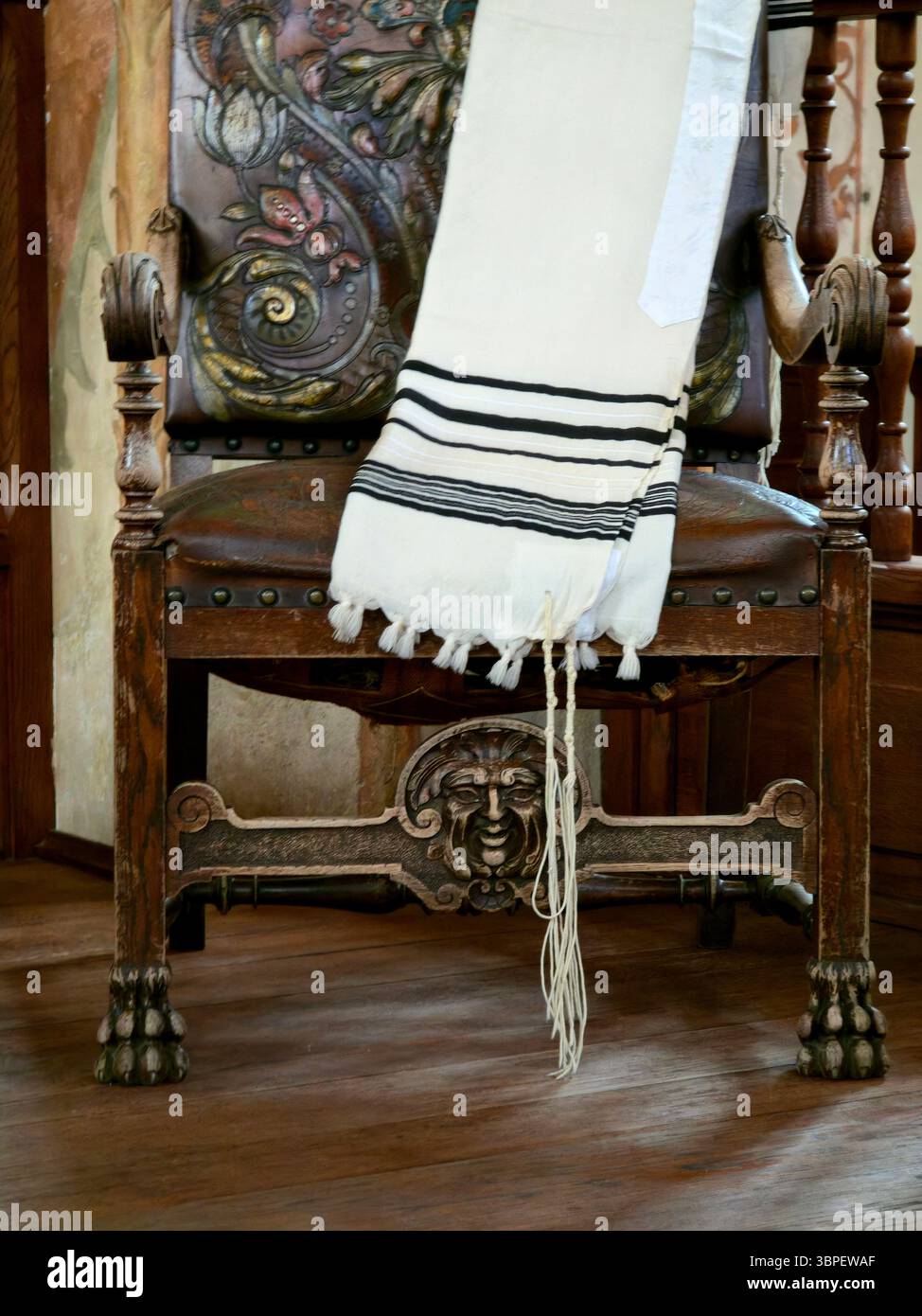 La belle synagogue du 17ème siècle à Tykocin, Pologne - Image de stock capturée avec un smartphone