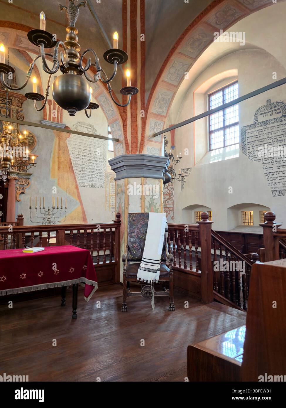 La belle synagogue du 17ème siècle à Tykocin, Pologne - Image de stock capturée avec un smartphone