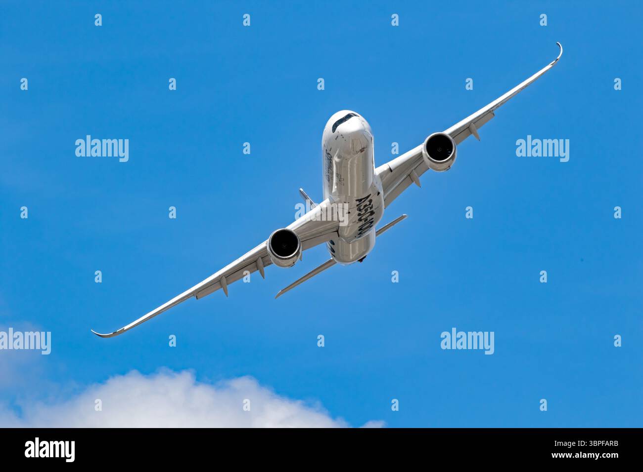 Airbus A350-1000 XWB au salon de l'aéronautique de Paris. Le Bourget, France - 16 juin 2025 Banque D'Images