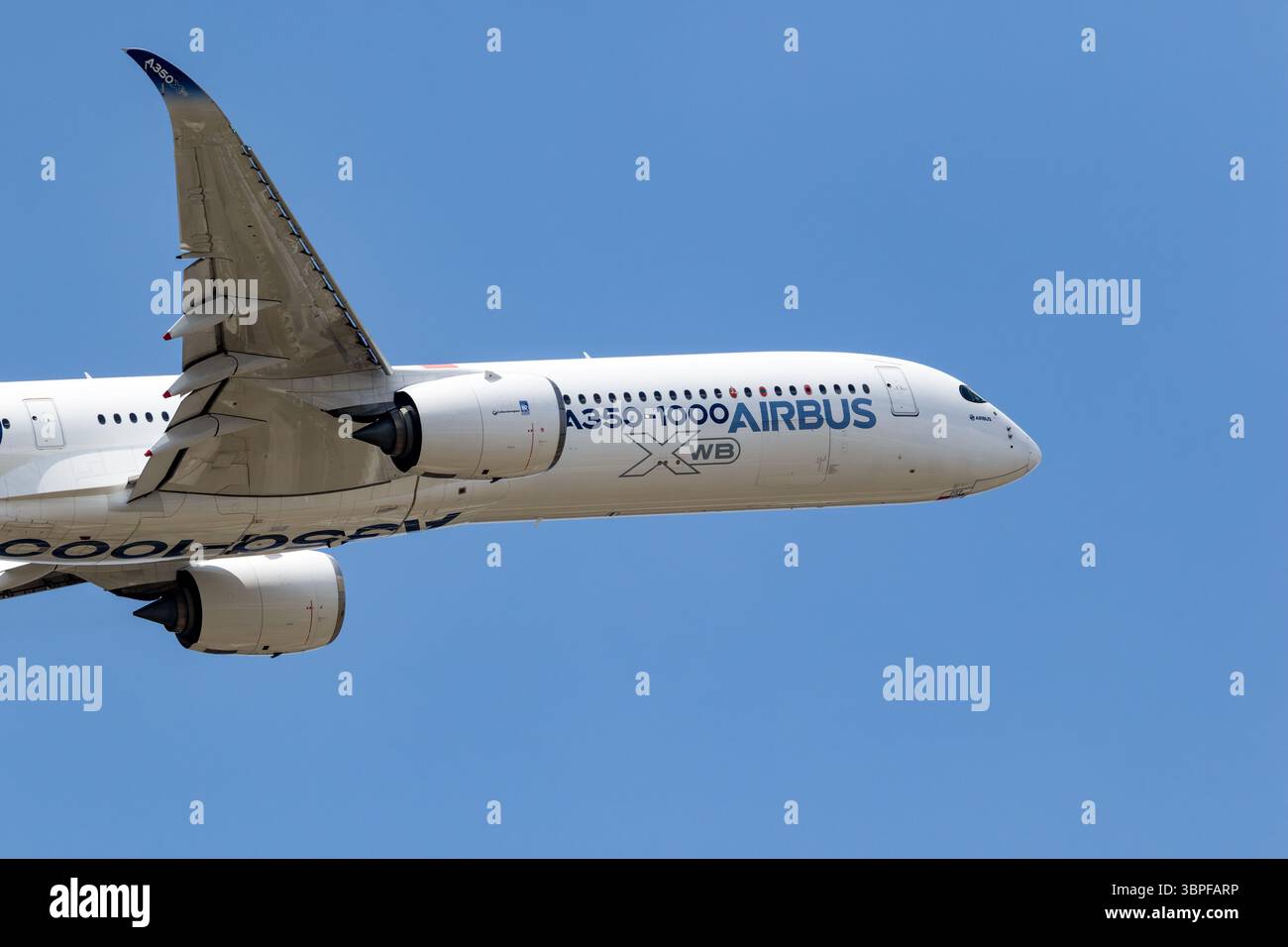 Airbus A350-1000 XWB au salon de l'aéronautique de Paris. Le Bourget, France - 16 juin 2025 Banque D'Images