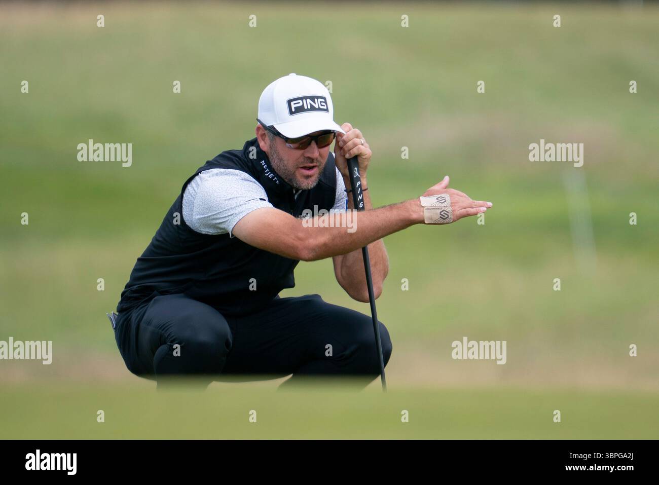 North Berwick, East Lothian, Écosse, Royaume-Uni. 8 juillet 2025. Preview images du Genesis Scottish Open qui se tiendra du 10 au 13 juillet au Renaissance Club près de North Berwick. Pic ; Corey Conners aligne putt sur le 8ème vert. Iain Masterton/Alamy Live News Banque D'Images
