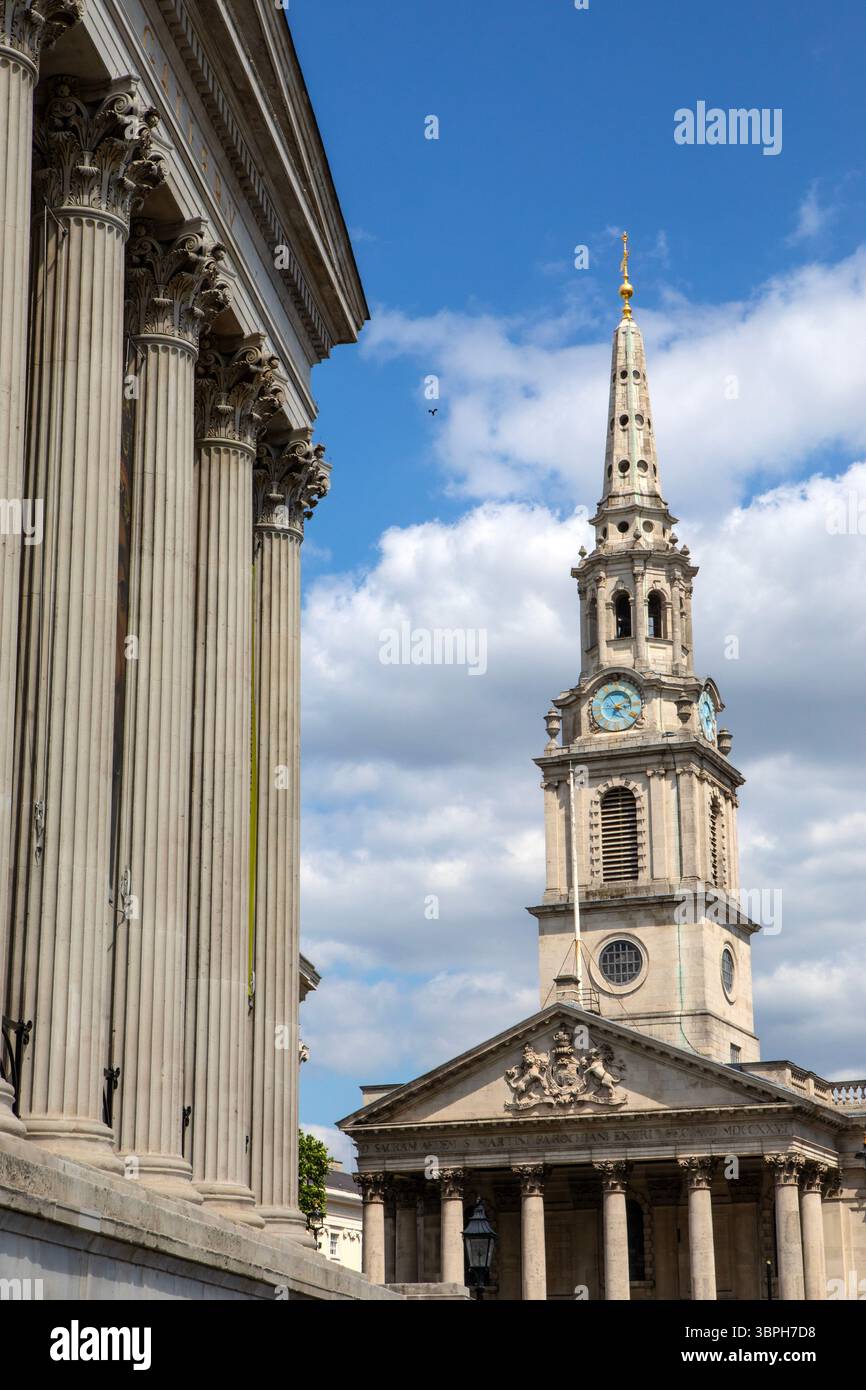 Vue de l'église historique Martin-in-the-Fields et de la National Gallery à Trafalgar Square, Londres, Royaume-Uni. Banque D'Images