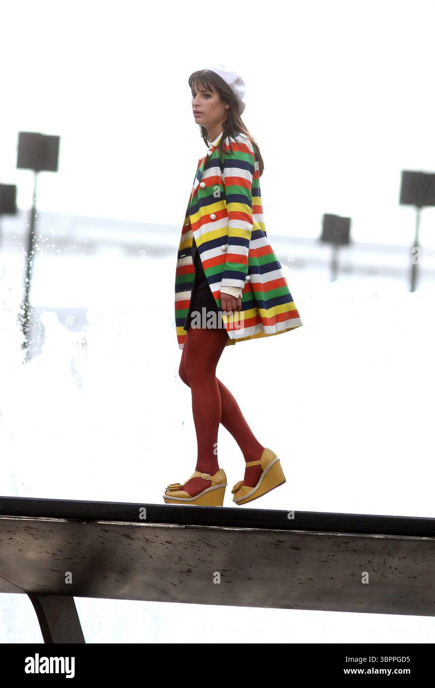 Lea Michele filme Glee au Lincoln Center for the Performing Arts de New York - 26 avril 2011 Banque D'Images