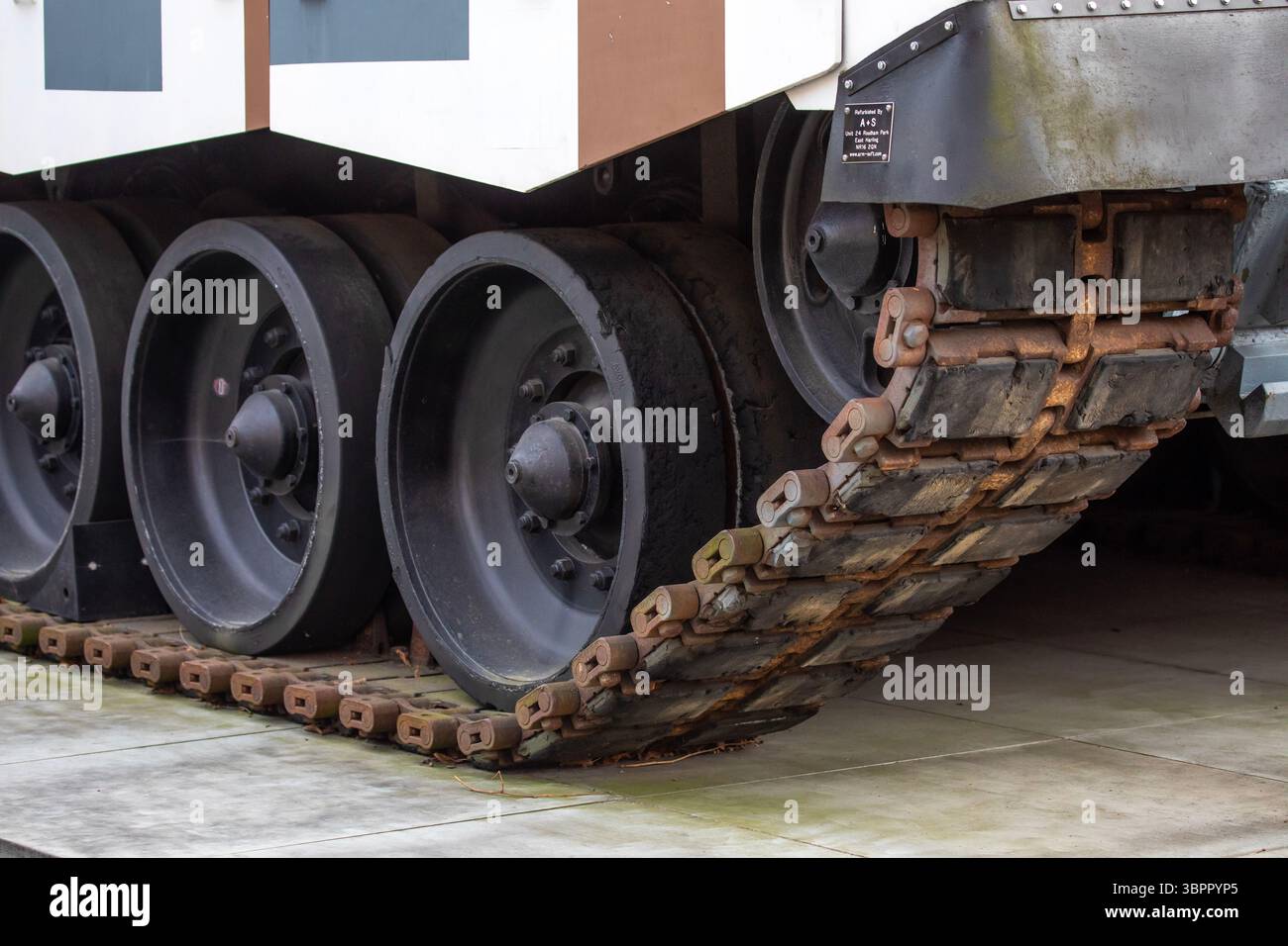 Gros plan d'un char Challenger 2, devant le National Army Museum de Chelsea, Londres, Royaume-Uni. Banque D'Images