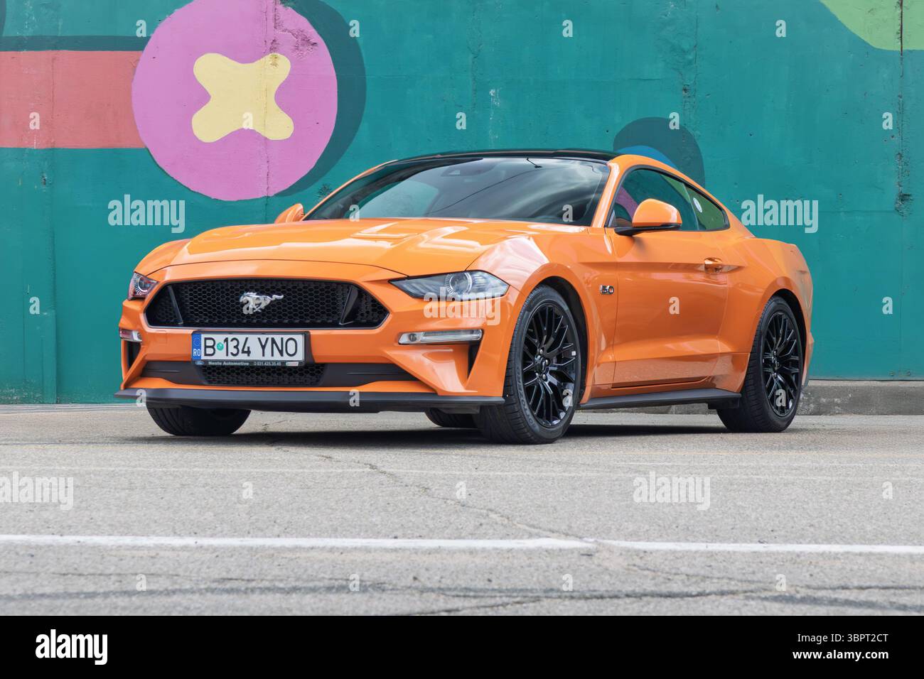 Hisinau, Moldavie-13 avril 2025 : Ford Mustang 5,0, sixième génération, S550 (2021-2023) Banque D'Images