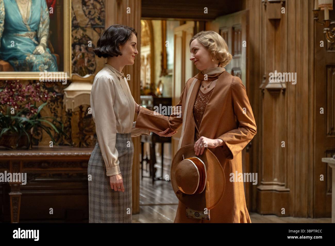 DATE DE SORTIE : 12 septembre 2025. TITRE : Downton Abbey : la Grande finale. Downton Abbey 3. STUDIO : fonctionnalités de mise au point. RÉALISATEUR : Simon Curtis. INTRIGUE : prochain film dans la franchise Downton Abbey. EN VEDETTE : MICHELLE DOCKERY dans le rôle de Lady Mary, LAURA CARMICHAEL dans le rôle de Lady Edith. (Crédit image : © Focus Features/Entertainment Pictures/ZUMAPRESS.com) USAGE ÉDITORIAL UNIQUEMENT ! Non destiné à UN USAGE commercial ! Banque D'Images