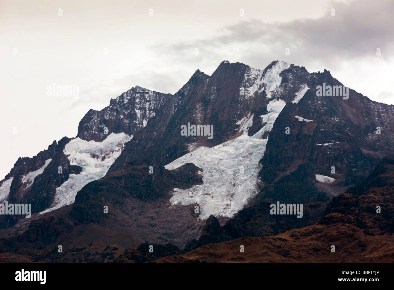 Vue depuis la Cordillère des Andes, la Vallée sacrée, Cusco, Perú Banque D'Images Vue depuis la Cordillère des Andes, la Vallée sacrée, Cusco, Perú Banque D'Images
