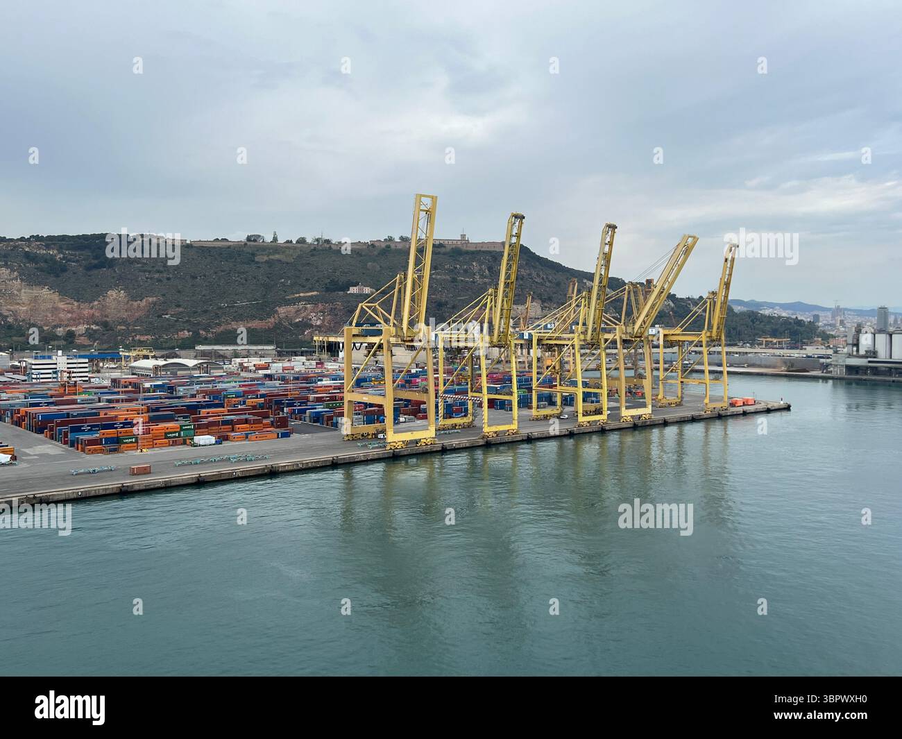 Barcelone Espagne, 2 mai 2022, port de Barcelone. - Image de stock capturée avec un smartphone