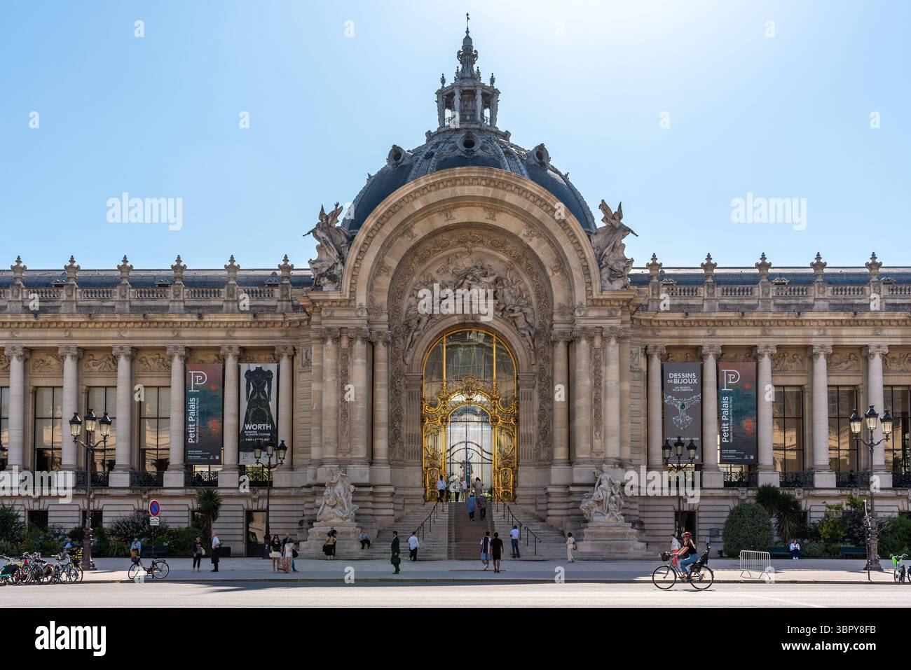 L'entrée du petit Palais, musée d'art du 8ème arrondissement de Paris Banque D'Images