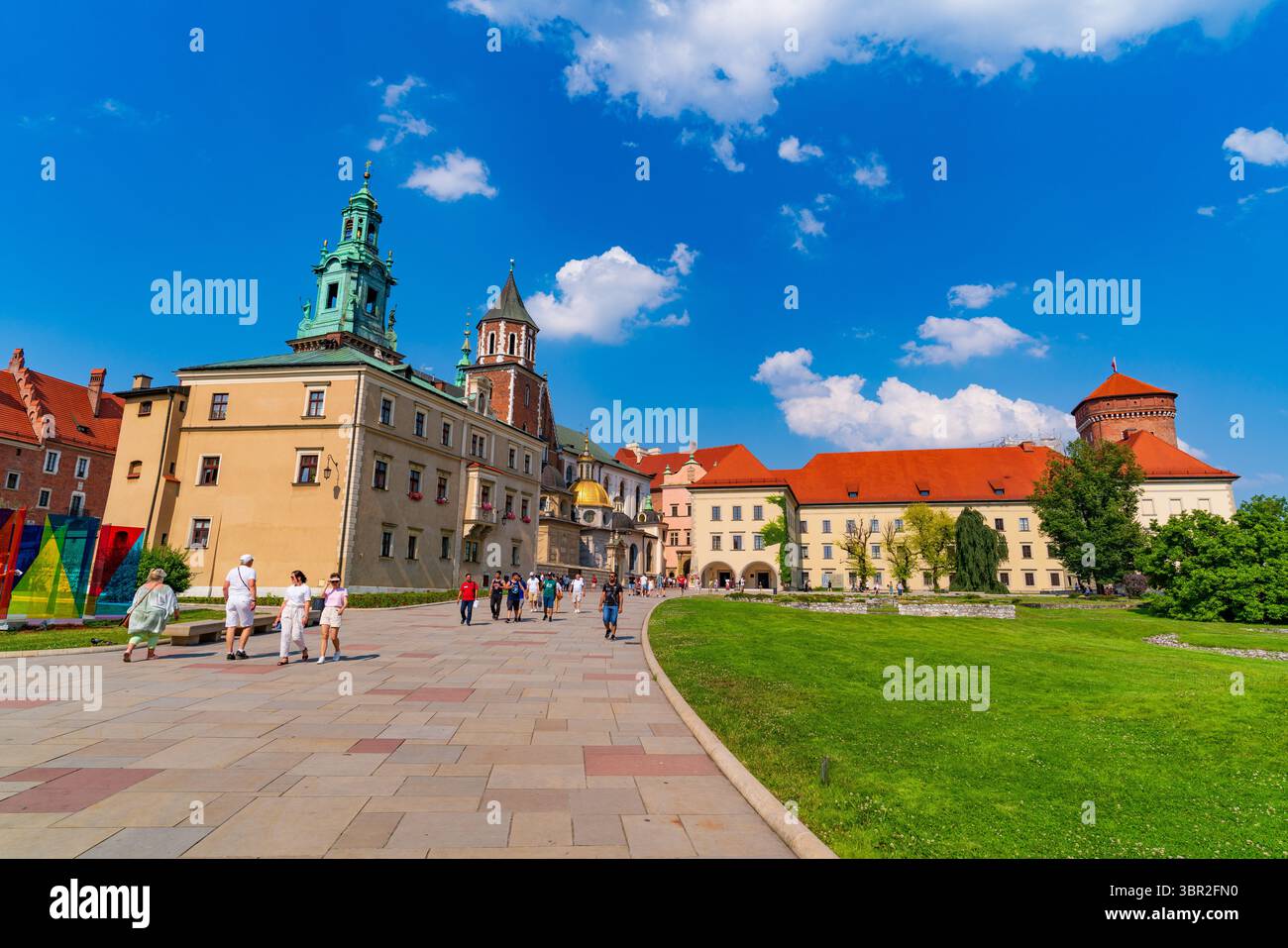 Complexe du Wawel sur la colline du Wawel, comprenant le château royal et la cathédrale du Wawel, à Cracovie, en Pologne Banque D'Images