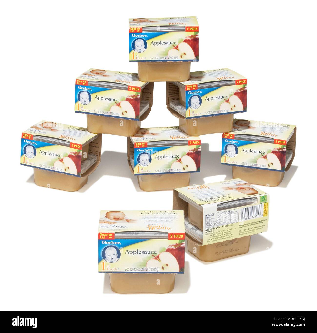 nourriture pour bébé sur fond blanc Banque D'Images