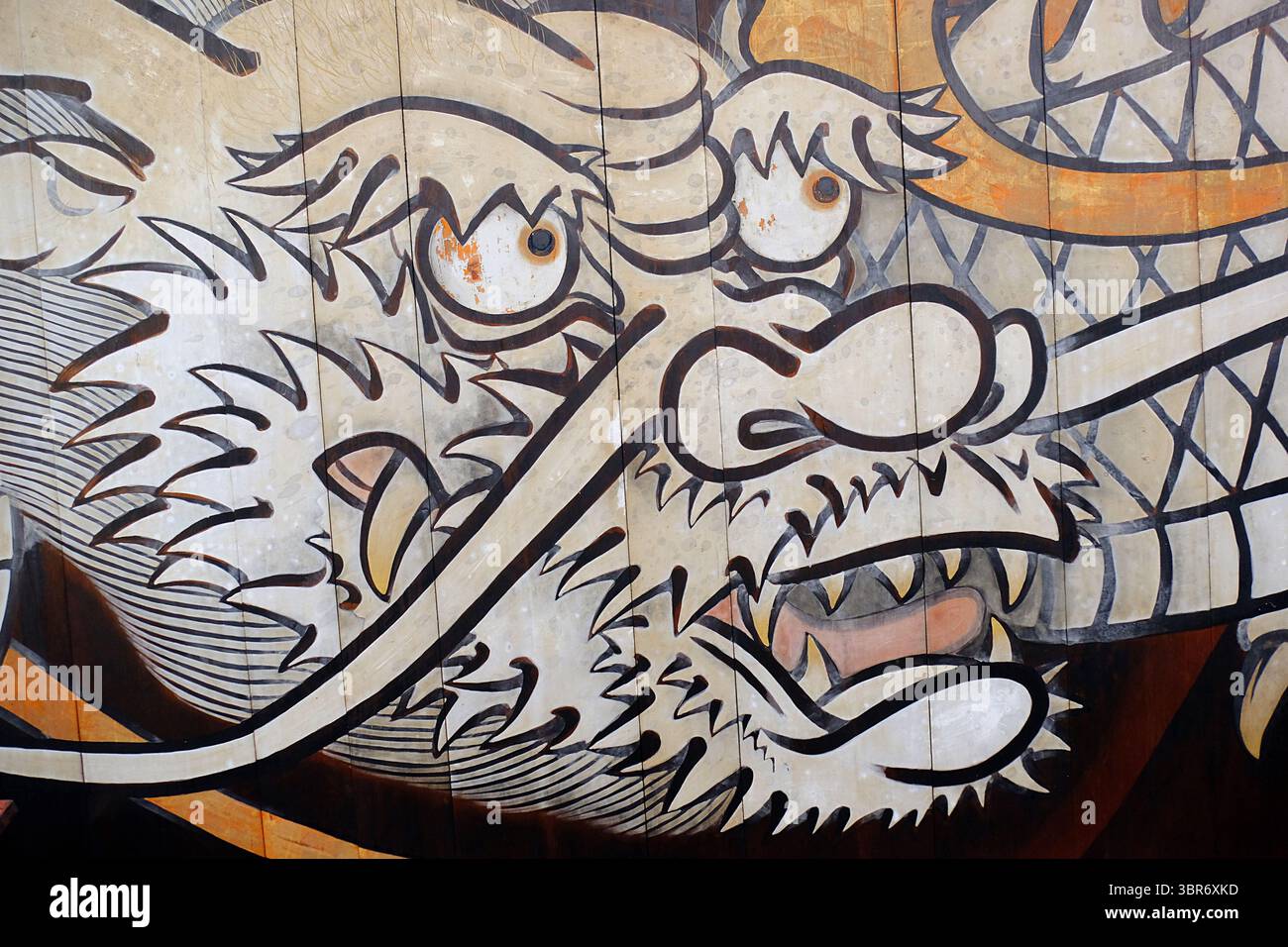 Décoration de dragon dans le temple japonais Banque D'Images