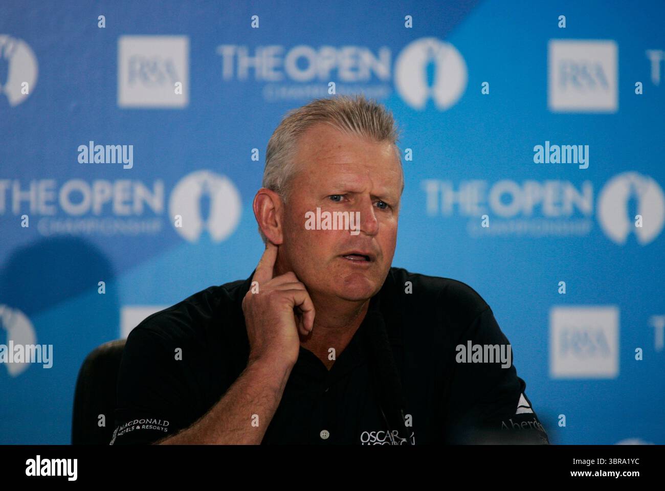 Sandy Lyle lors d'une conférence de presse le 14 juillet, l'Open Championship 2009 , Turnberry GC, Écosse, crédit photo : Mark Newcombe / www.visionsingolf.com ​The 2009 Open Championship, la 138ème édition de la plus ancienne majeure de golf, s'est tenue du 16 au 19 juillet sur le parcours Ailsa du Turnberry Resort dans l'Ayrshire, Écosse. Banque D'Images
