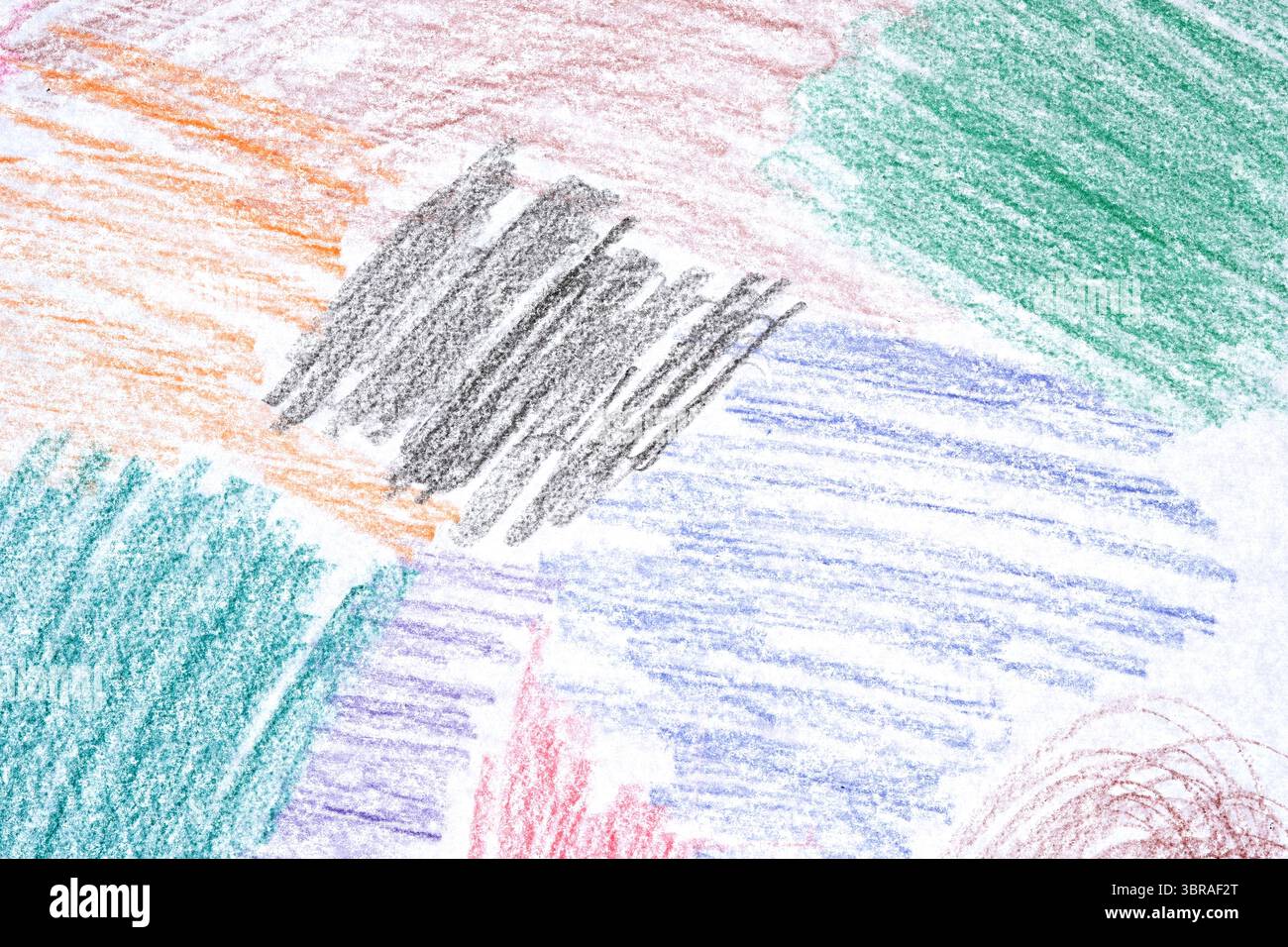 Les traits de craie vibrants créent un éclat ludique de couleurs sur du papier texturé. Banque D'Images