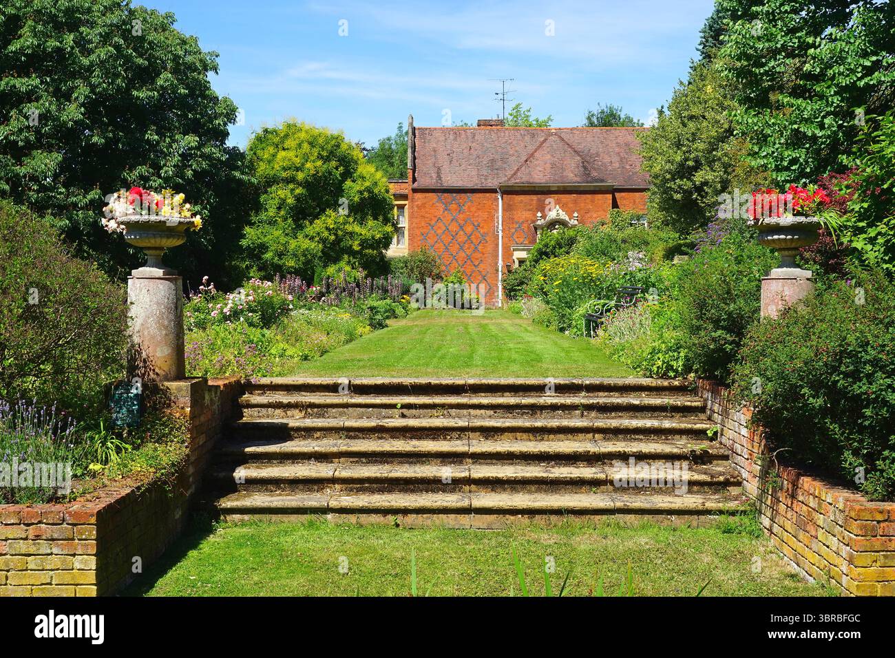 Warwick House et les jardins d'Easton Lodge Banque D'Images