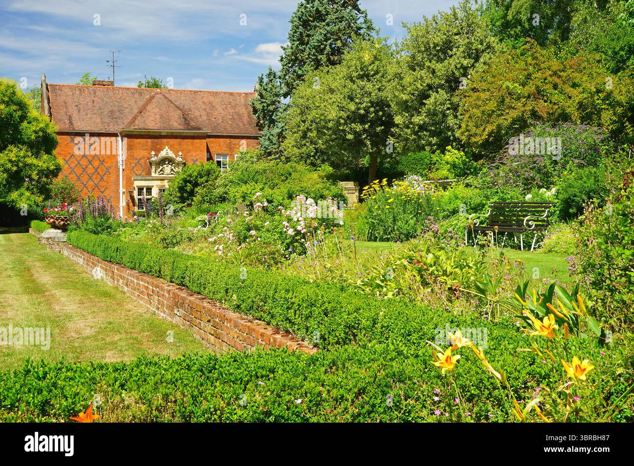 Warwick House et les jardins d'Easton Lodge Banque D'Images