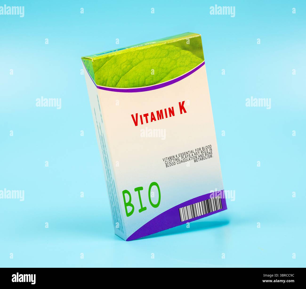 Vitamine K. essentielle pour la coagulation sanguine. Joue un rôle clé dans la coagulation sanguine et le métabolisme osseux. Banque D'Images