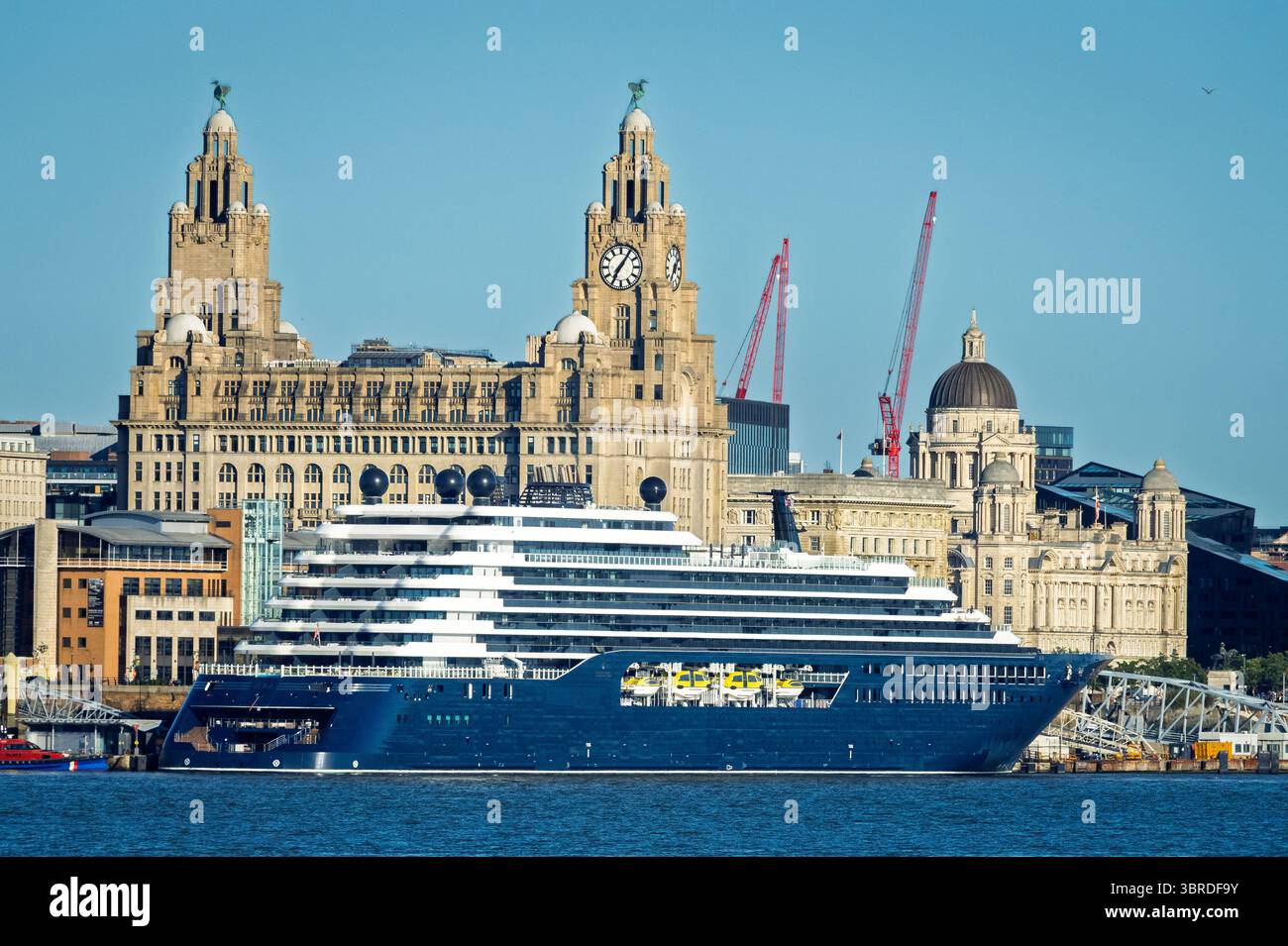 Le bateau de croisière Ilma a accosté à Liverpool Pierhead. Banque D'Images