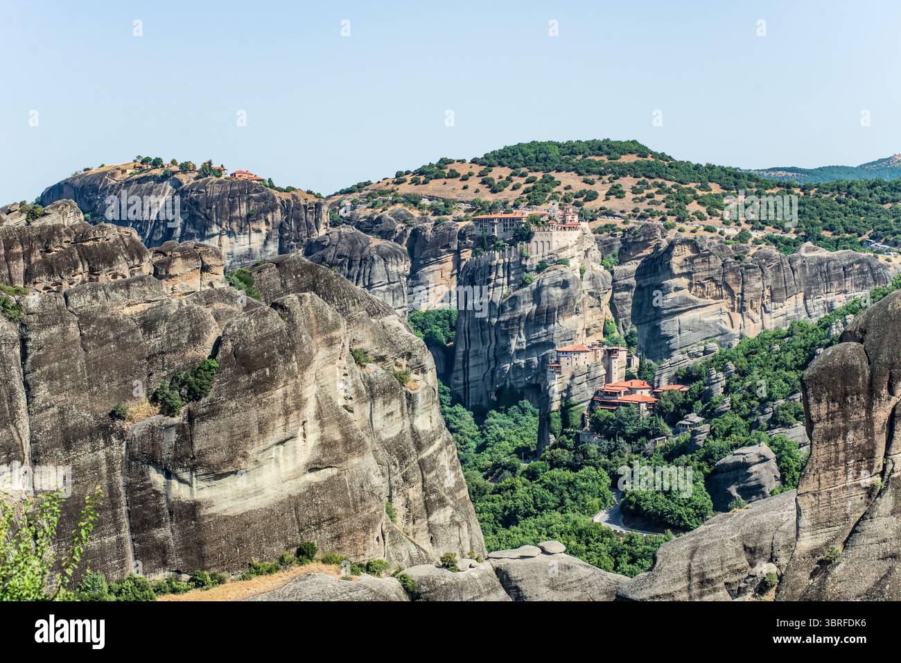 Météores : monastères de Roussanou et Varlaam. Kalambaka, Grèce. Banque D'Images