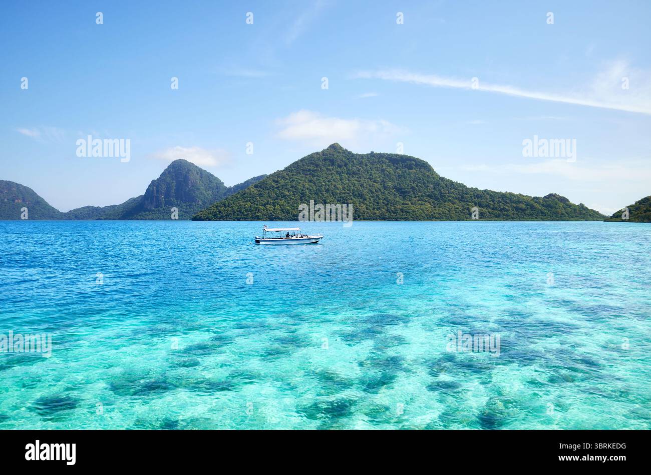 Île de Bohey Dulang dans le parc marin de Tun Sakaran, Sabah, Bornéo, Malaisie. Banque D'Images