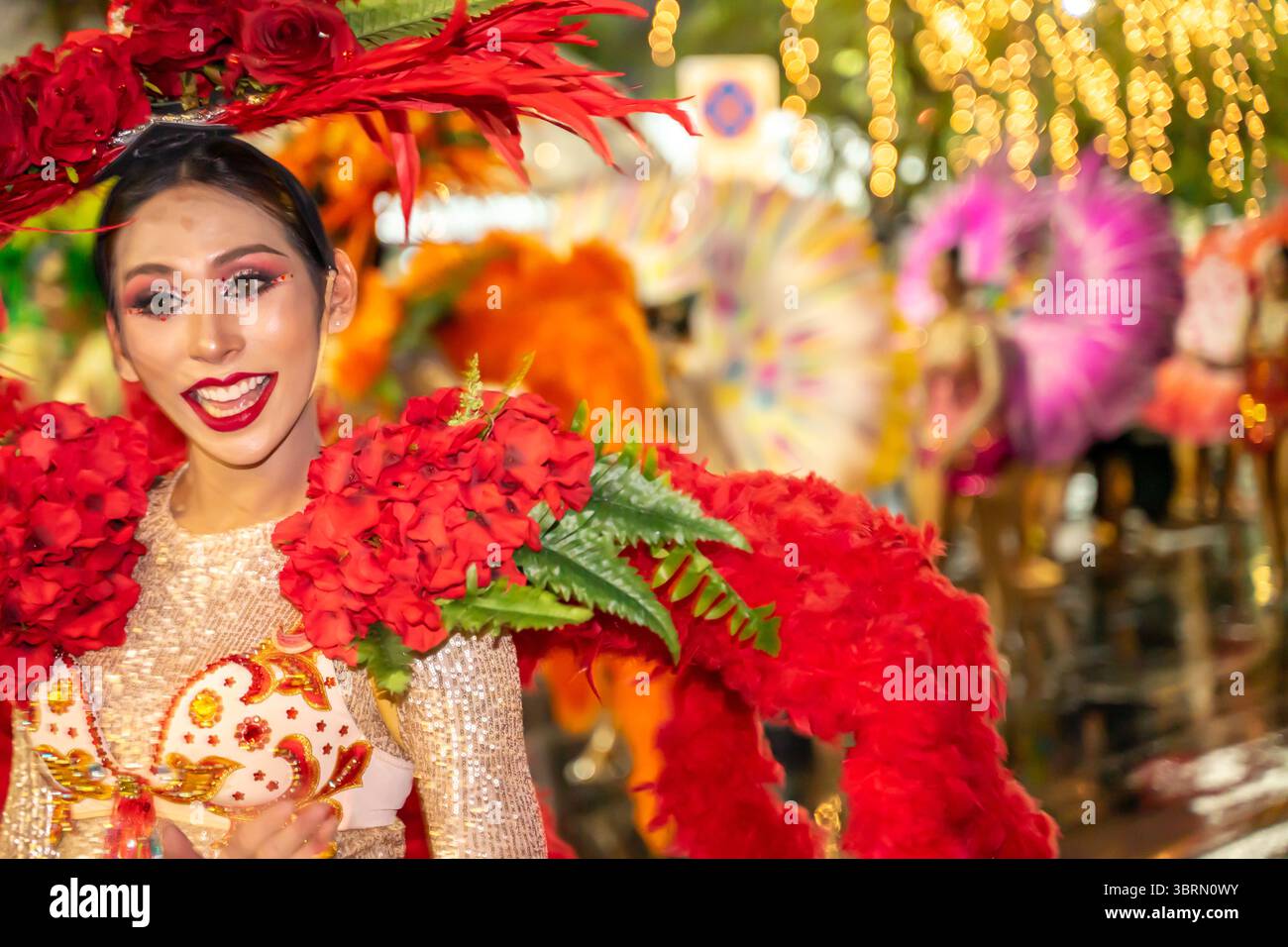 2025 Festival Songkran, Bangkok, Thaïlande. Participants à la parade Banque D'Images