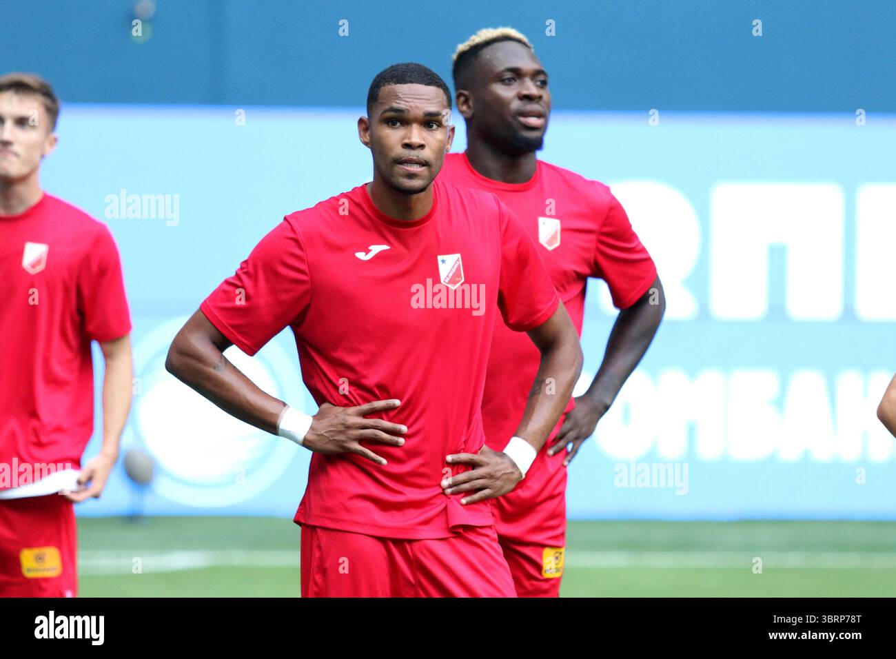 Saint-Pétersbourg, Russie. 13 juillet 2025. Lucas Barros da Cunha, connu sous le nom de Lucas Barros (23 ans) de Voïvodine vu lors de la Winline, Super session, match de football amical entre Zenit Saint-Pétersbourg et Voïvodine, Novi Sad, Serbie à Gazprom Arena. Score final ; Zenit 7 :1 Voïvodine. (Photo de Maksim Konstantinov/SOPA images/SIPA USA) crédit : SIPA USA/Alamy Live News Banque D'Images