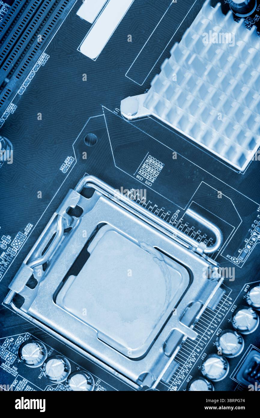 Puce d'ordinateur dans une carte de circuit imprimé Banque D'Images