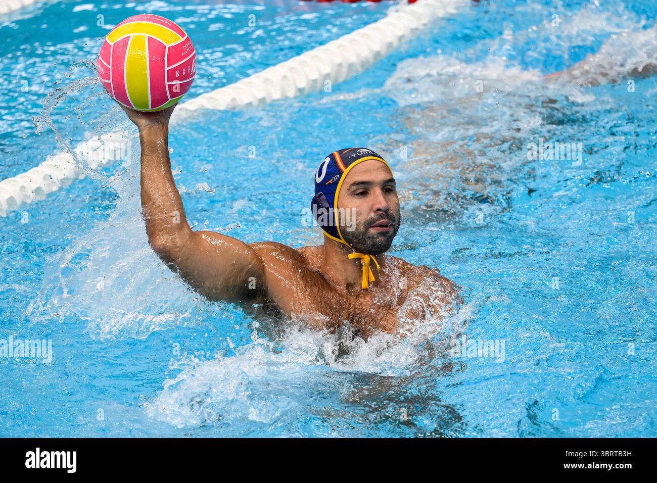 Singapour, Singapour. 14 juillet 2025. Felipe Perrone Rocha, d’Espagne, lors du match de water-polo entre l’Australie et l’Espagne lors des 22es Championnats du monde de natation à Sentosa à Singapour (Singapour), le 14 juillet 2025. Crédit : Insidefoto/Alamy Live News Banque D'Images