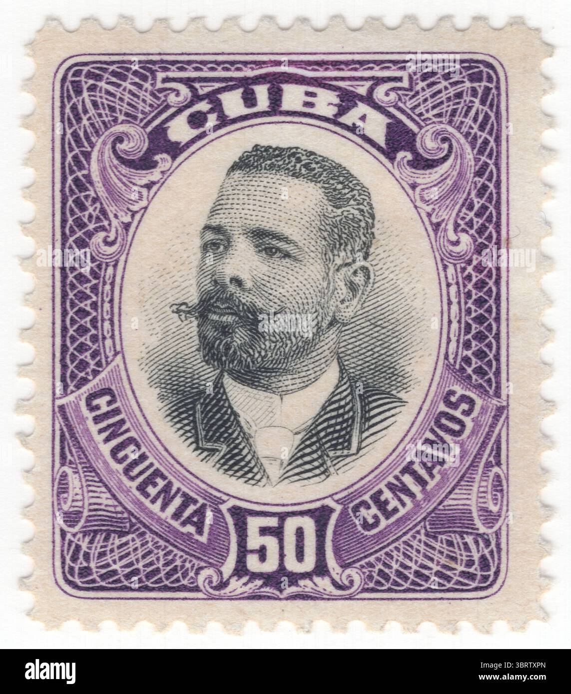 CUBA - 1910 février : timbre-poste violet et noir de 50 centavo représentant un portrait du major-général Jose Antonio de la Caridad Maceo. Il était commandant en second de l'Armée cubaine de l'indépendance. D'autres Cubains ont donné à Maceo le surnom de « Titan de bronze », surnom qu'il a gagné après avoir été blessé plusieurs fois au combat. Les Espagnols désignent Maceo comme le « Grand Lion ». Maceo était l'un des chefs de guérilla les plus remarquables en Amérique latine du XIXe siècle, comparable à José Antonio Páez du Venezuela dans le sens militaire. Les monuments de Maceo comprennent ceux de Santiago de Cuba et de la Havane Banque D'Images